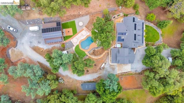 21950 Lyons Bald Mountain Rd, Sonora, CA 95370
