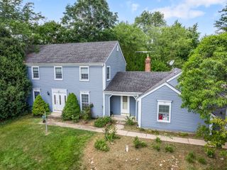 6 Crawling Stone Road, Barrington Hills, IL 60010