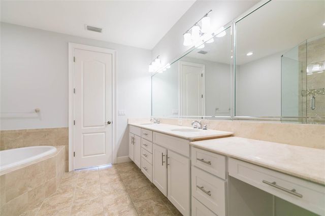114 E DAVIS BOULEVARD 13, Tampa, FL 33606