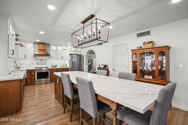 11428 W WILLOW Lane, Avondale, AZ 85392