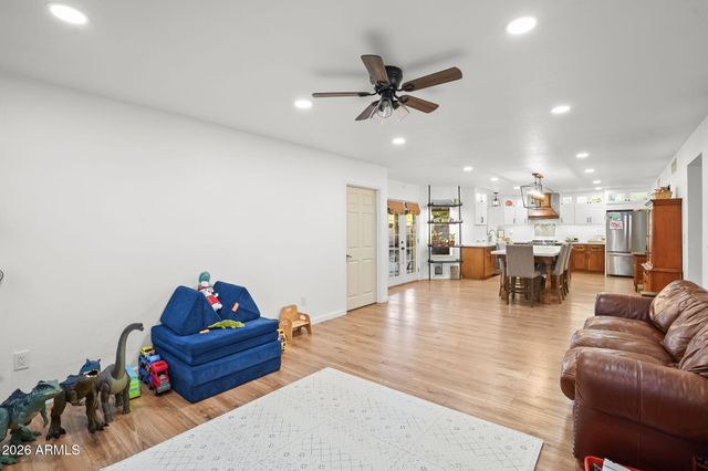 11428 W WILLOW Lane, Avondale, AZ 85392