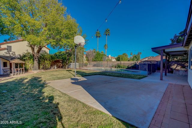 11428 W WILLOW Lane, Avondale, AZ 85392