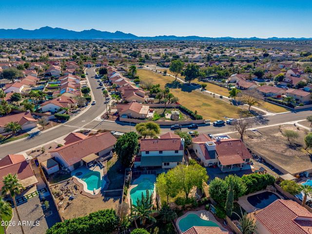 11428 W WILLOW Lane, Avondale, AZ 85392