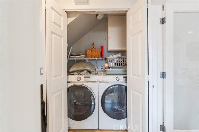 432 South Hamel Road 302, Los Angeles, CA 90048