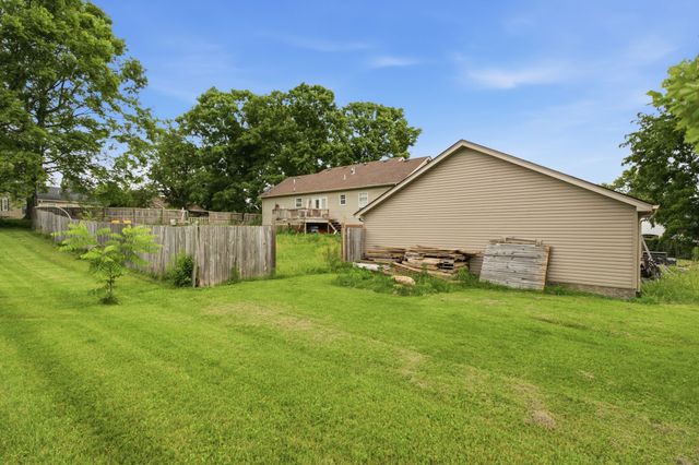 112 Ashley Ct, White House, TN 37188
