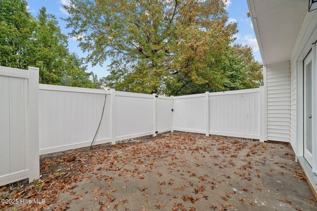 1113 Grovemont Drive G4, Greenville, NC 27834