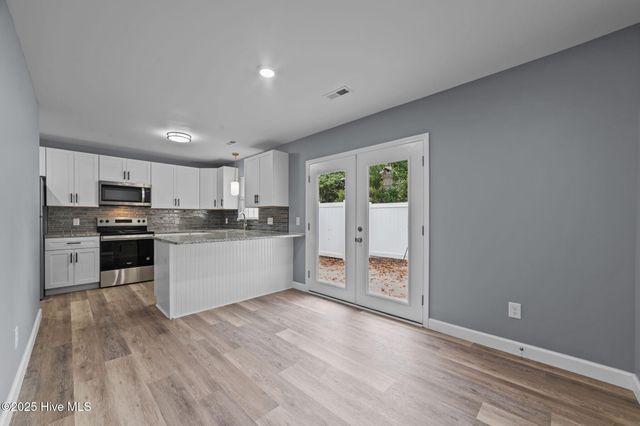 1113 Grovemont Drive G4, Greenville, NC 27834