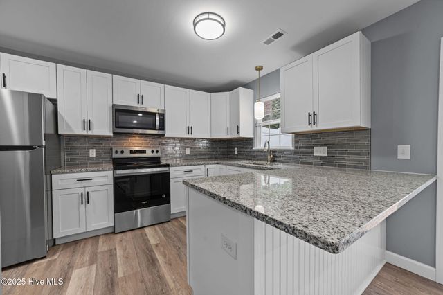 1113 Grovemont Drive G4, Greenville, NC 27834