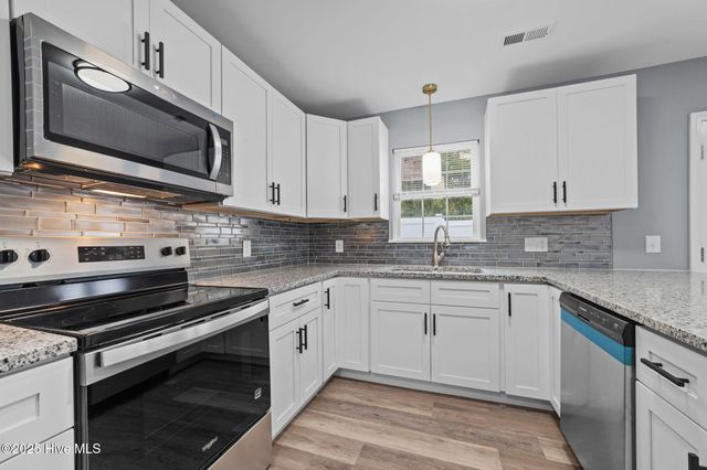 1113 Grovemont Drive G4, Greenville, NC 27834