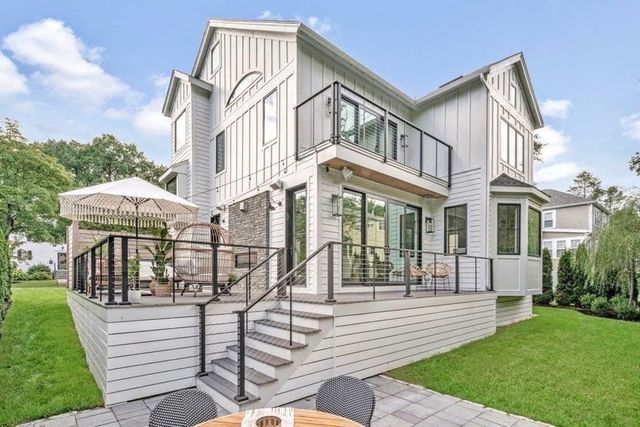 116 Upland Ave, Newton, MA 02461