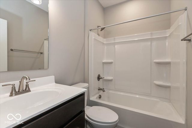 15018 Garden Mist Place, Fishers, IN 46037