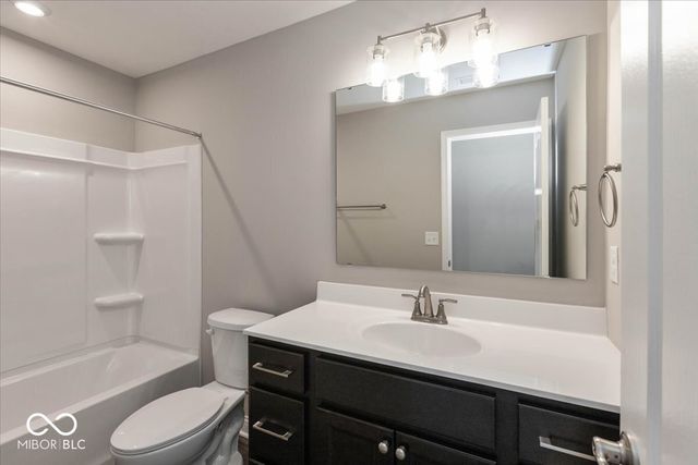 15018 Garden Mist Place, Fishers, IN 46037