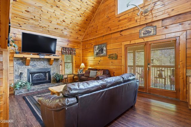 1824 Trout Way, Sevierville, TN 37862