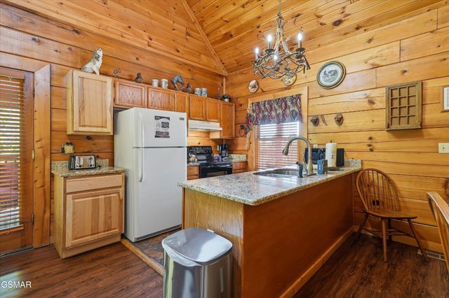 1824 Trout Way, Sevierville, TN 37862