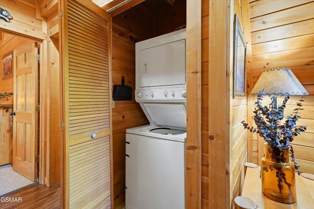 1824 Trout Way, Sevierville, TN 37862