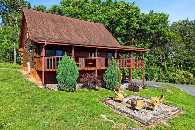 1824 Trout Way, Sevierville, TN 37862