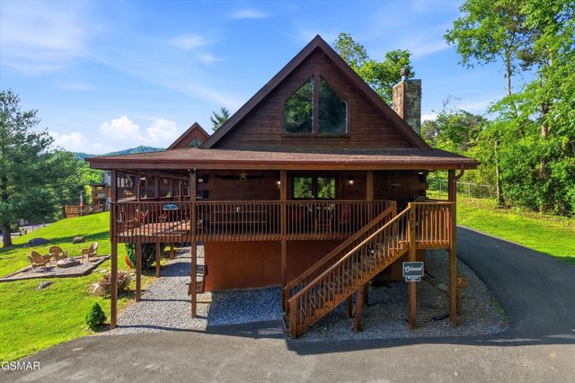 1824 Trout Way, Sevierville, TN 37862