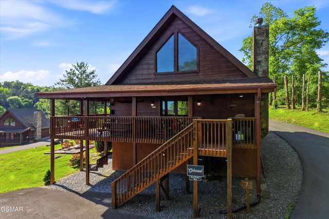 1824 Trout Way, Sevierville, TN 37862