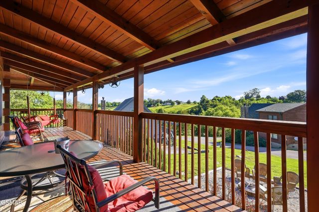 1824 Trout Way, Sevierville, TN 37862