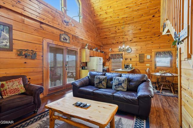 1824 Trout Way, Sevierville, TN 37862