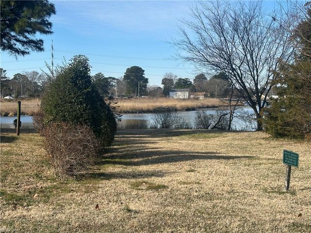 3858 Wake CIR, Norfolk, VA 23513