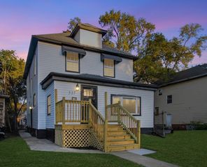 537 Harrison Street, Gary, IN 46402