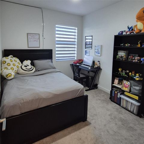 10261 SW 228th Ter, Miami, FL 33190