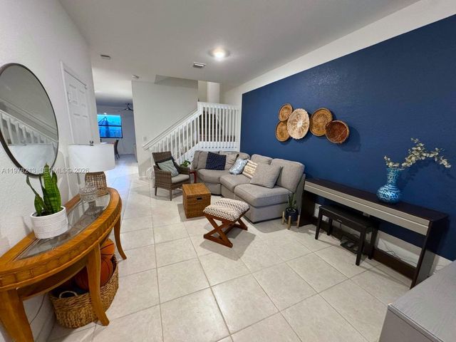 10261 SW 228th Ter, Miami, FL 33190