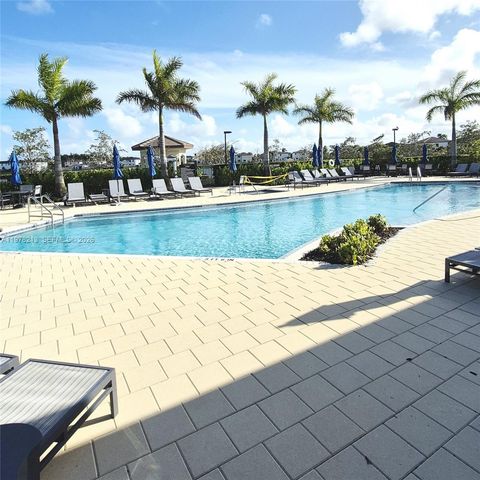 10261 SW 228th Ter, Miami, FL 33190