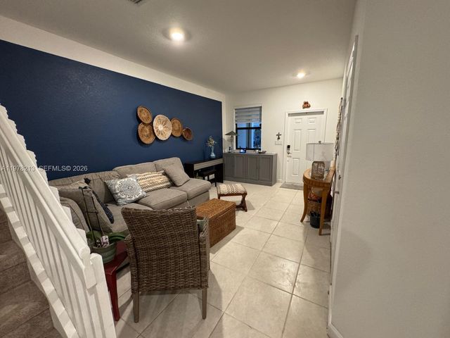 10261 SW 228th Ter, Miami, FL 33190