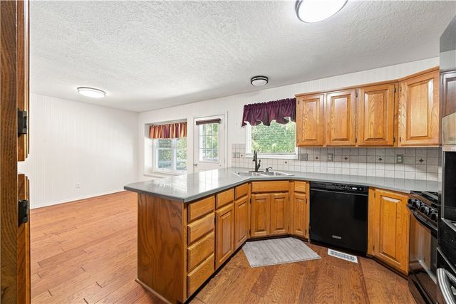 14341 Fox Road, Rogers, AR 72756