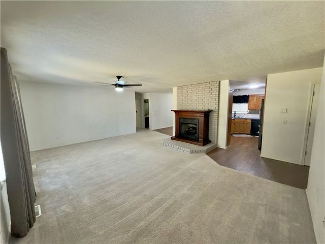 14341 Fox Road, Rogers, AR 72756