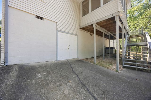 14341 Fox Road, Rogers, AR 72756