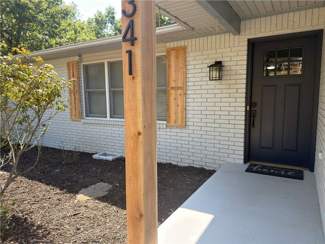 14341 Fox Road, Rogers, AR 72756