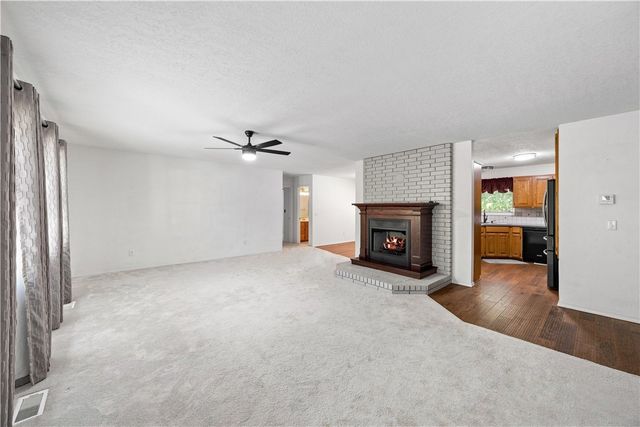 14341 Fox Road, Rogers, AR 72756