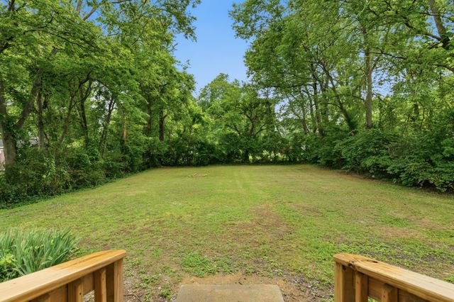 212 Nokes Dr, Hendersonville, TN 37075
