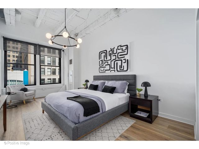 20 N State Street 411, Chicago, IL 60602