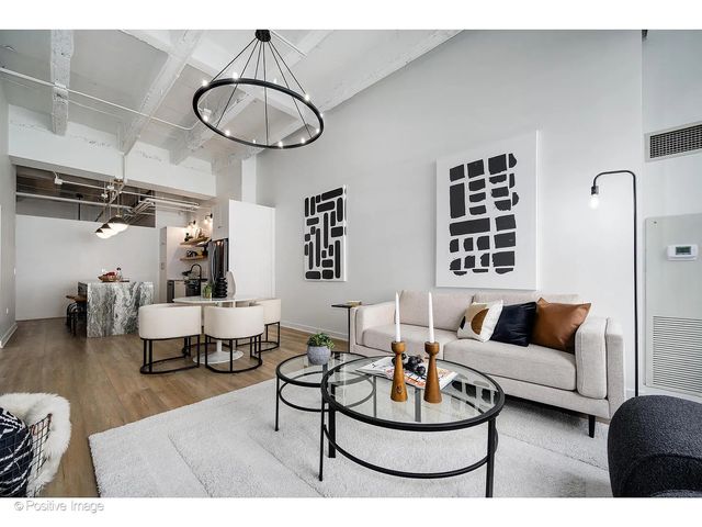 20 N State Street 411, Chicago, IL 60602