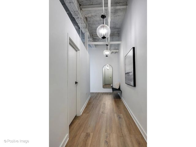 20 N State Street 411, Chicago, IL 60602