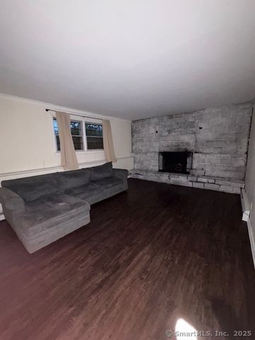 26 Lamphere Road, Waterford, CT 06385