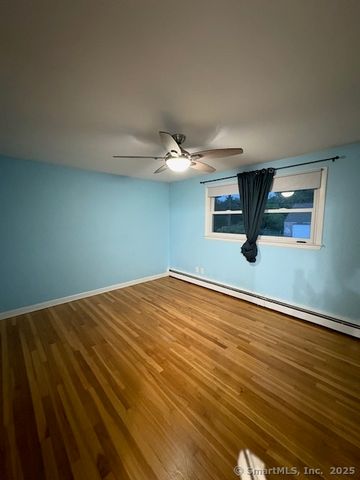 26 Lamphere Road, Waterford, CT 06385