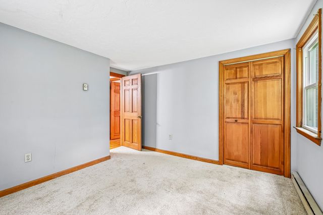 18 Eleanor Rd, Walpole, MA 02081