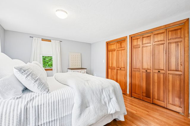 18 Eleanor Rd, Walpole, MA 02081