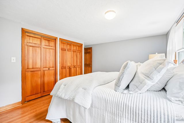 18 Eleanor Rd, Walpole, MA 02081