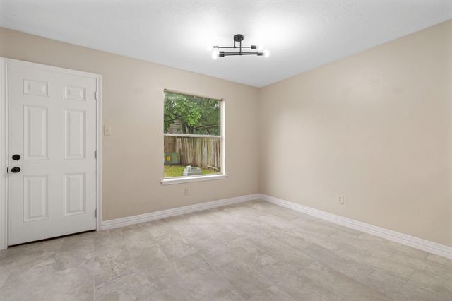 6723 Bayou Crest Drive, Houston, TX 77088