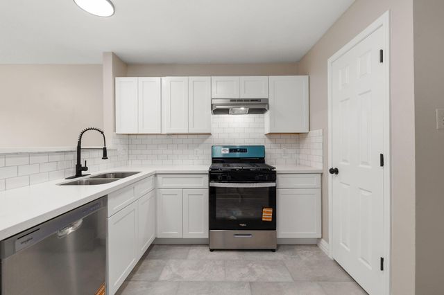 6723 Bayou Crest Drive, Houston, TX 77088