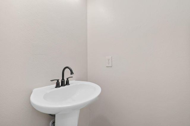 6723 Bayou Crest Drive, Houston, TX 77088