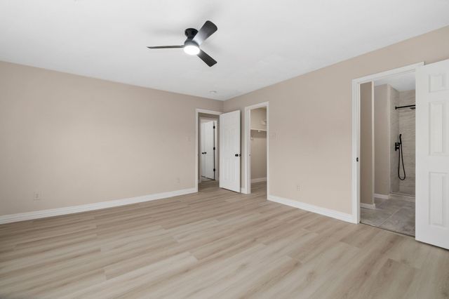 6723 Bayou Crest Drive, Houston, TX 77088