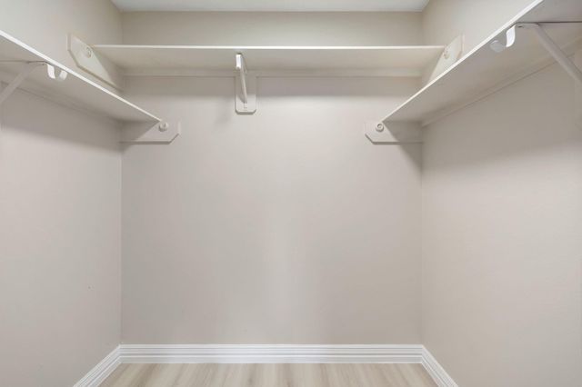 6723 Bayou Crest Drive, Houston, TX 77088