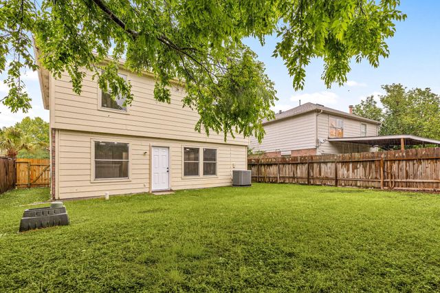 6723 Bayou Crest Drive, Houston, TX 77088